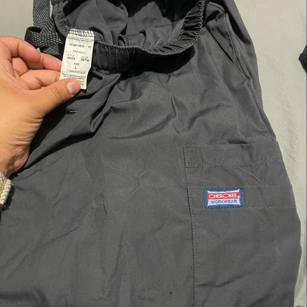 Lot of Mens Scrubs - Picture 2 of 5